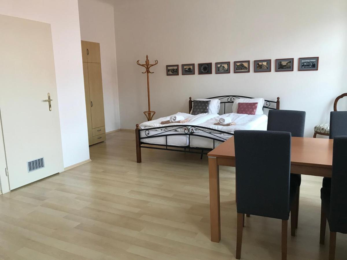 Penzion U Synagogy Jičín Zewnętrze zdjęcie